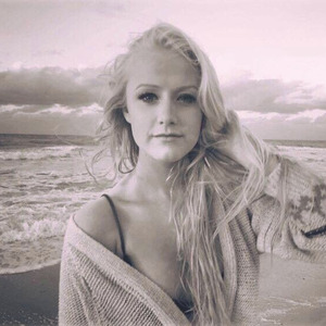 黑色girl舞姿娜娜最新一期
